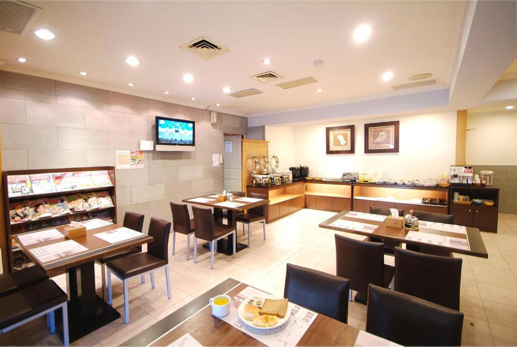 Cambridge Hotel - Yung Kang Yongkang Extérieur photo